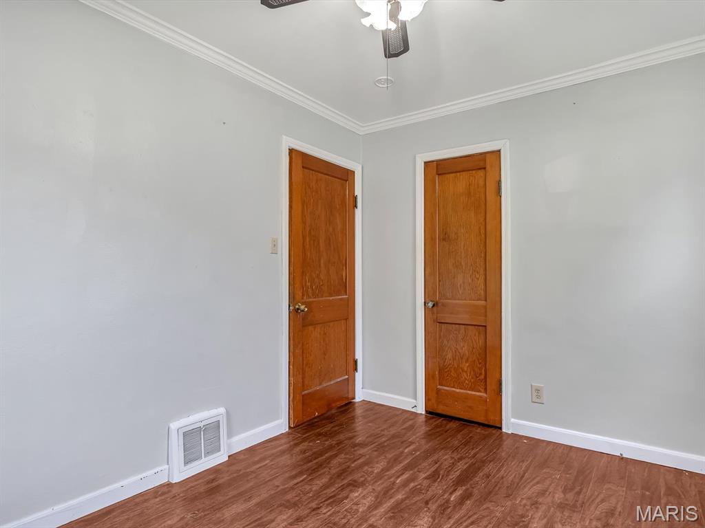 227 W Washington Street Property Photo 11