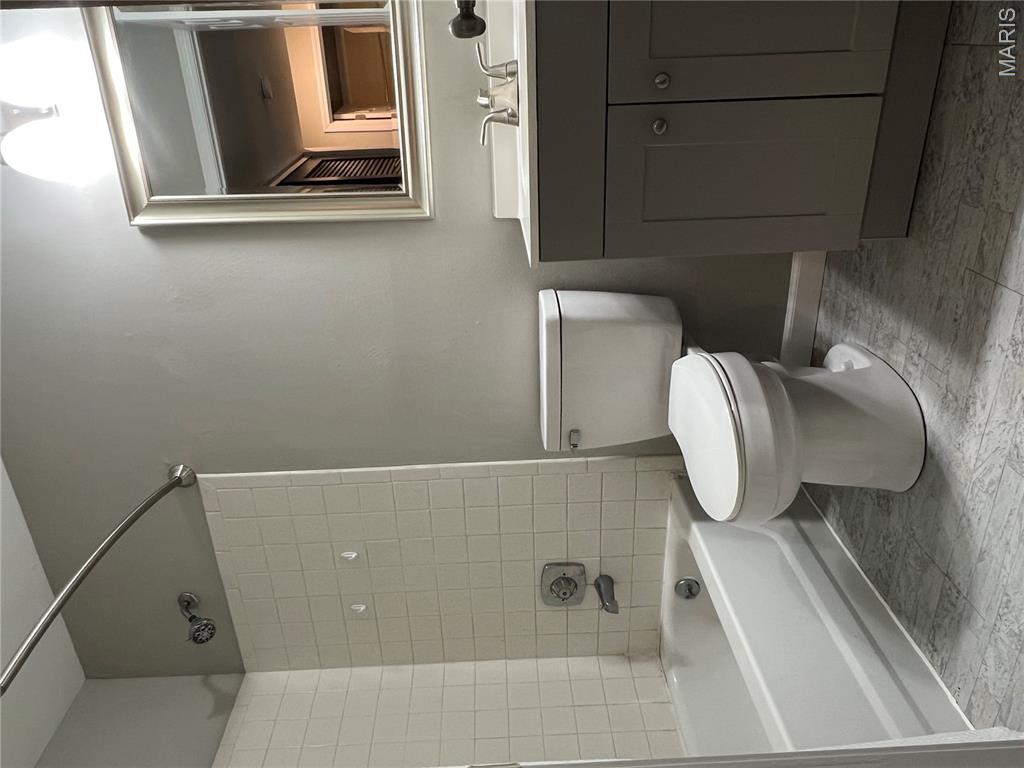 708 L Ridgeside Drive L Property Photo 16