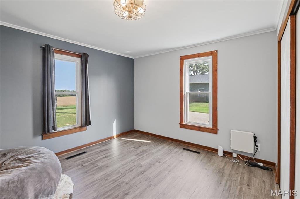 606 S East Property Photo 16