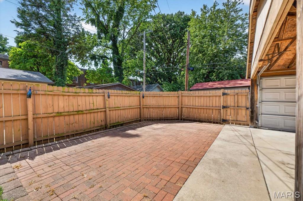 2141 Oregon Avenue Property Photo 36