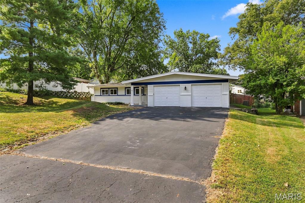 10 Montauk Drive Property Photo 1