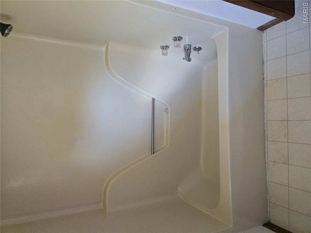 128 Carter Street Property Photo 23