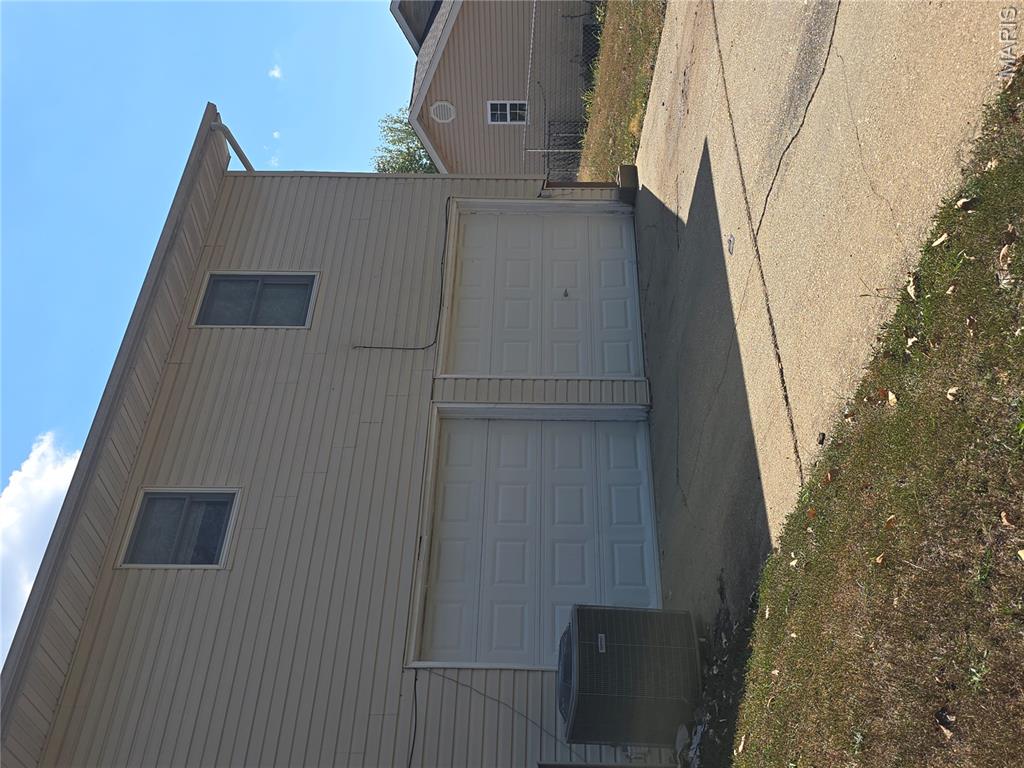 128 Carter Street Property Photo 33