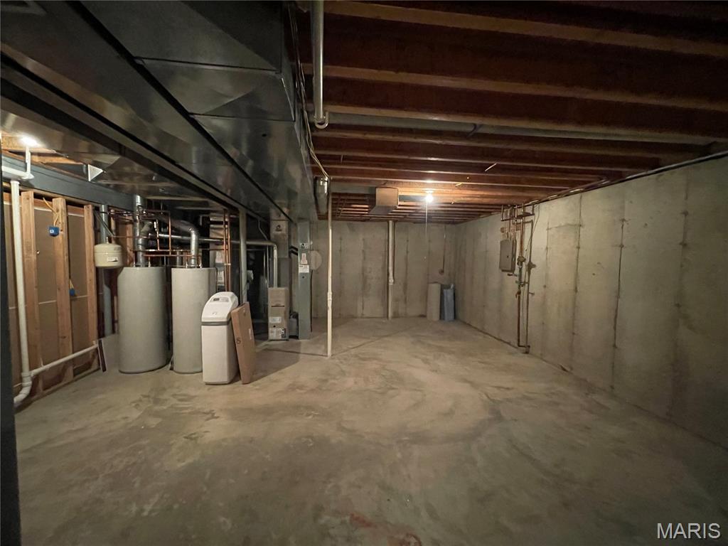 945 Stone Spring Drive Property Photo 35