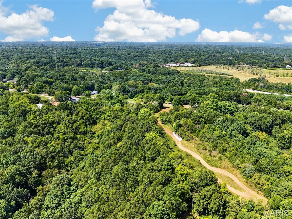 5080 Hillcrest Road Property Photo 3
