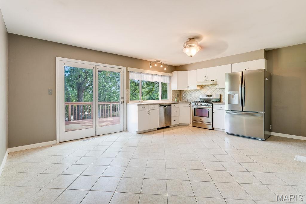 533 Golfwood Drive Property Photo 11