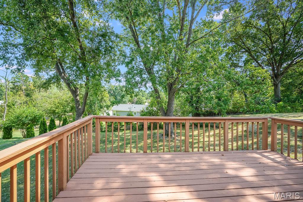 533 Golfwood Drive Property Photo 16