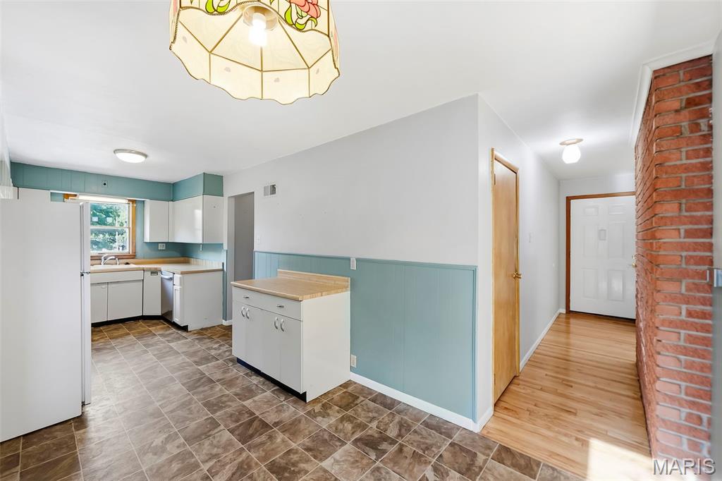 7 Valley Road Property Photo 11