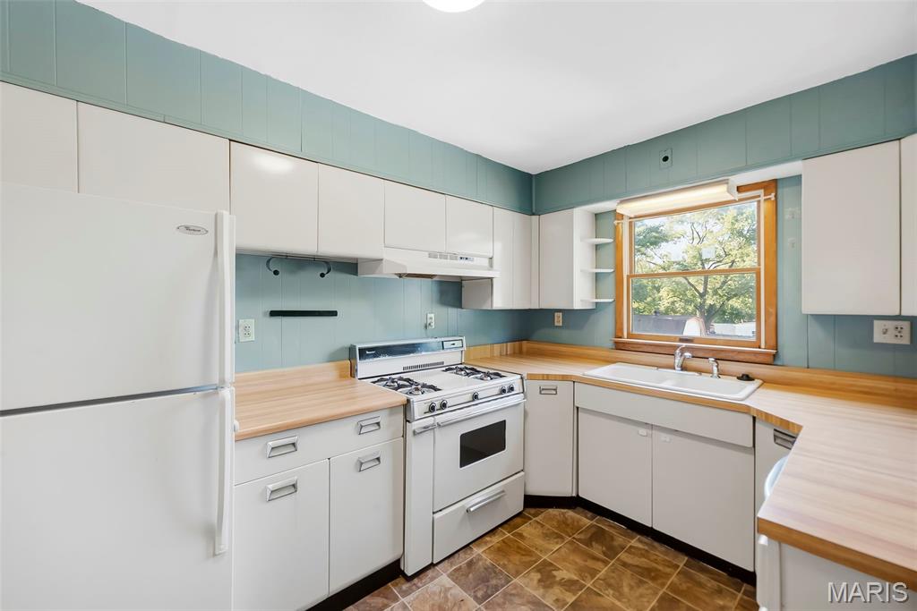 7 Valley Road Property Photo 14