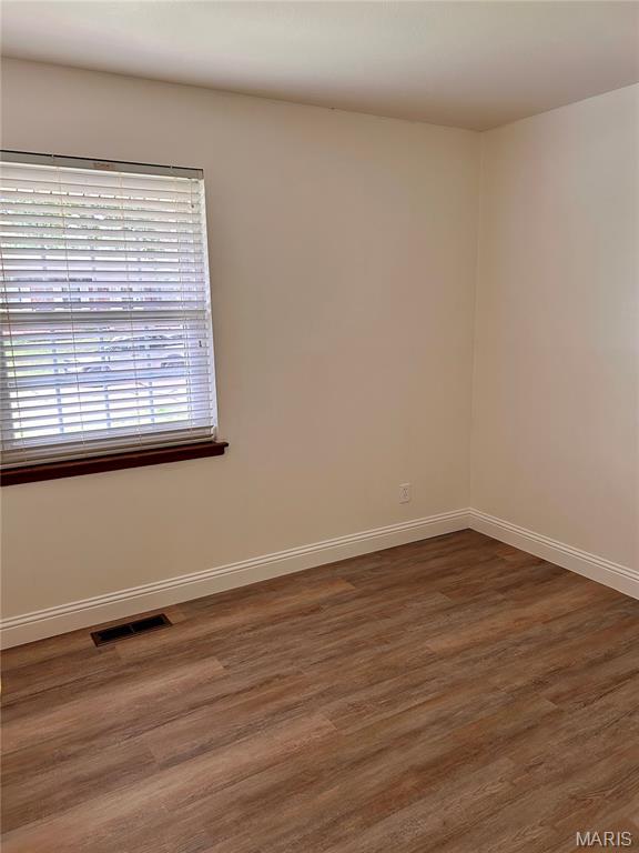 7374 Tannoia Drive Property Photo 11