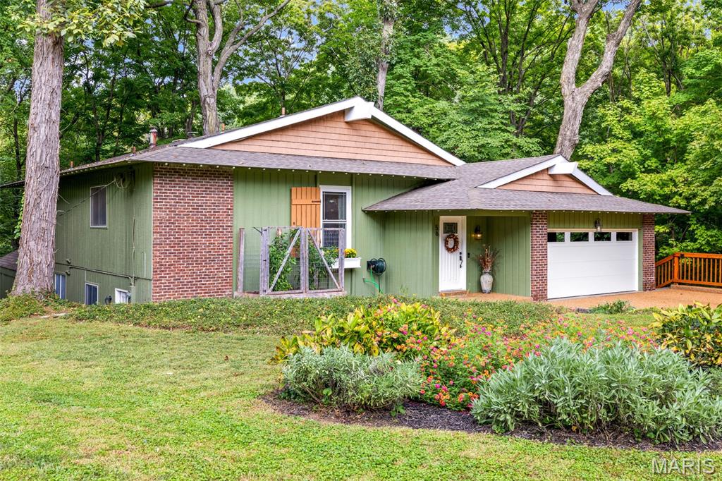 56 River Bend Court Property Photo 1
