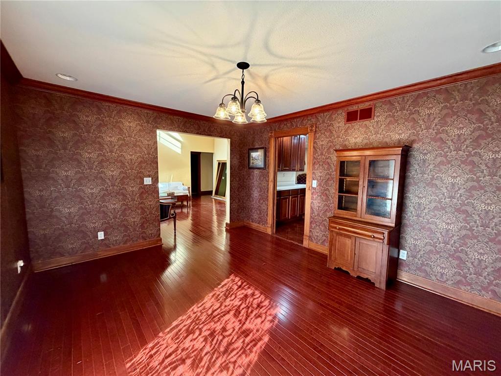 111 Westview Property Photo 14