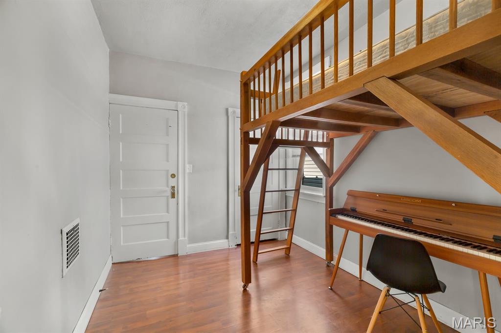 4730 Milentz Avenue Property Photo 10