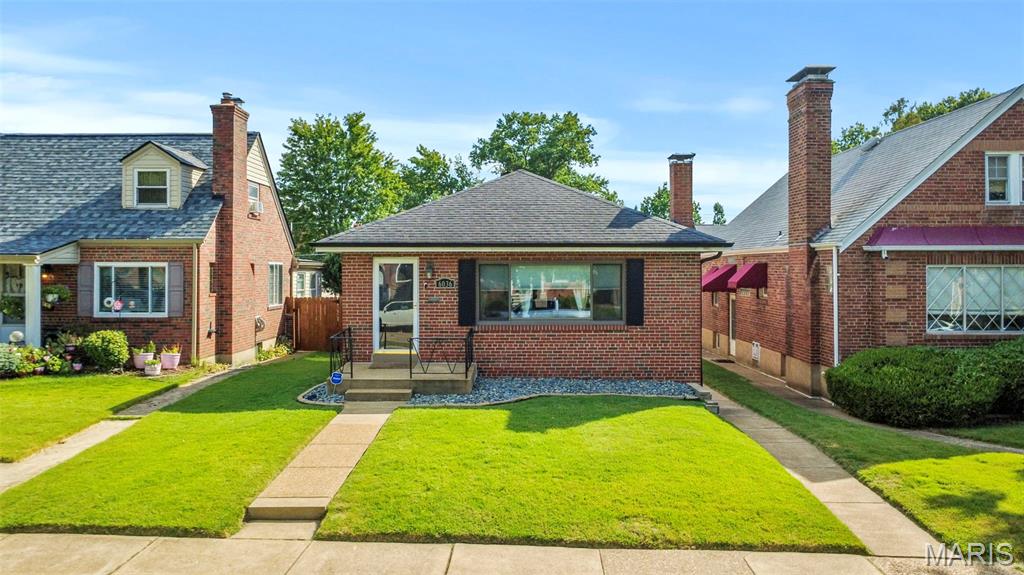 6036 Lansdowne Avenue Property Photo 1