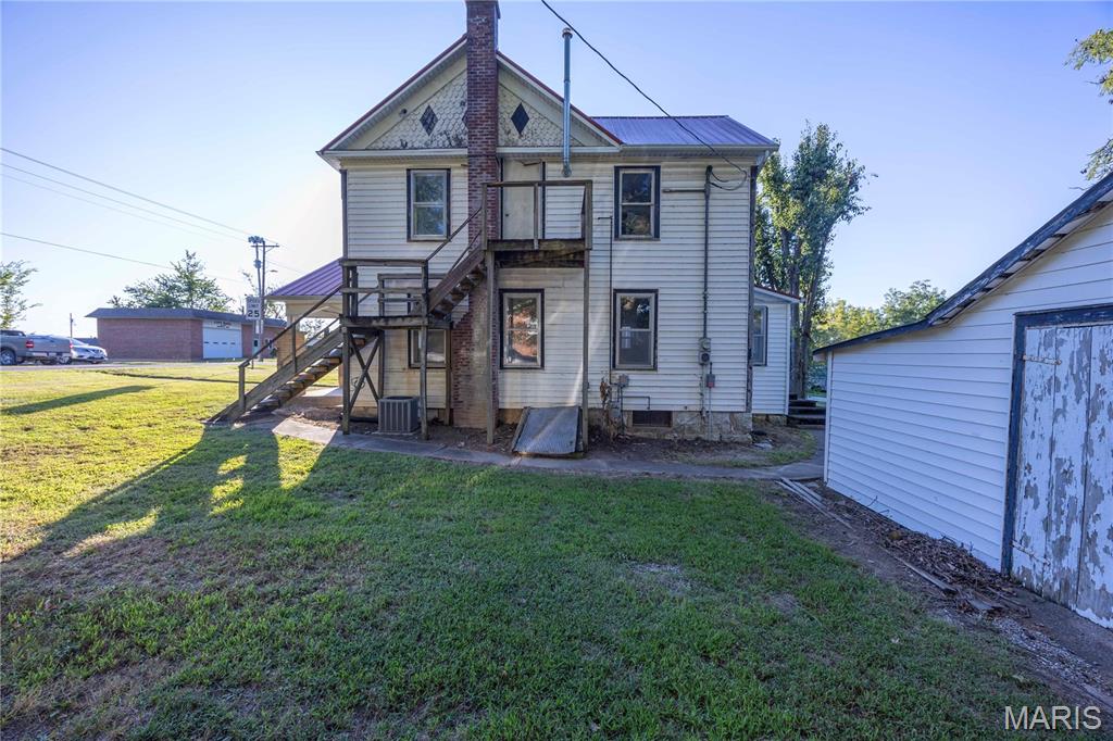 6322 Main Street Property Photo 3
