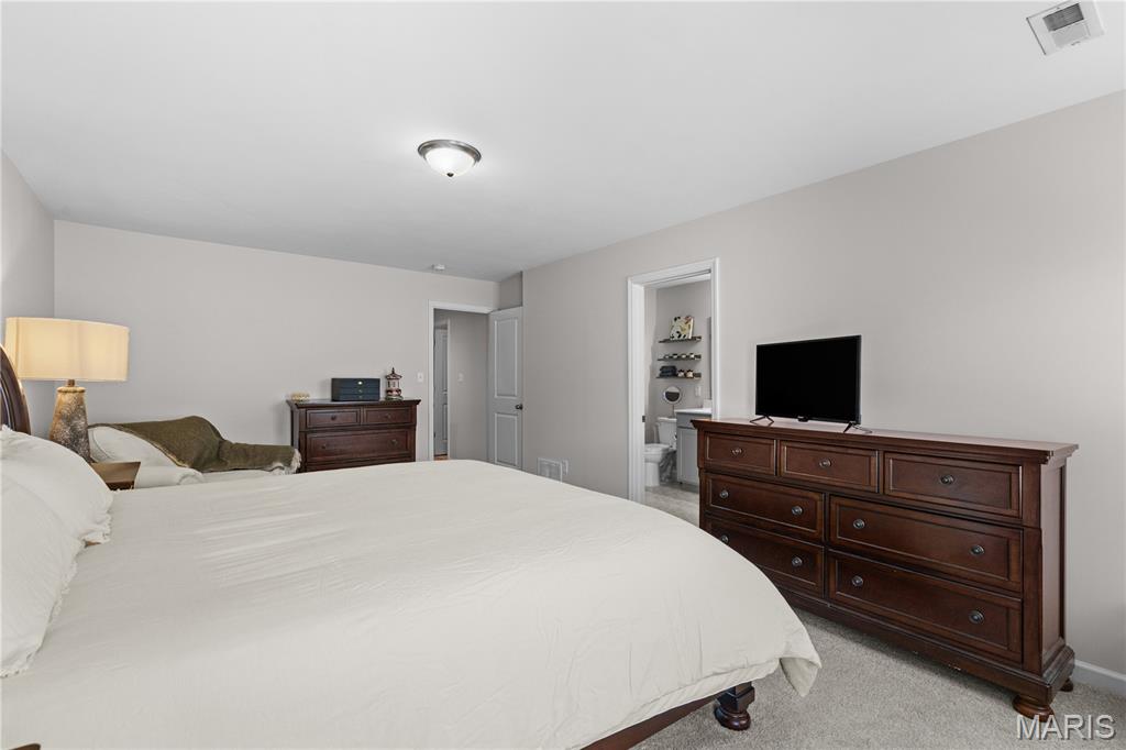 617 Maple Frst Property Photo 26