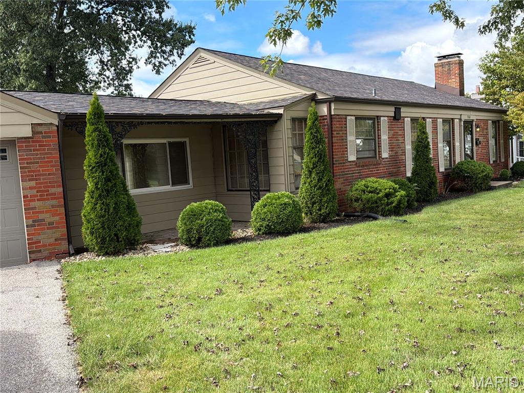 9360 Parkside Drive Property Photo 1