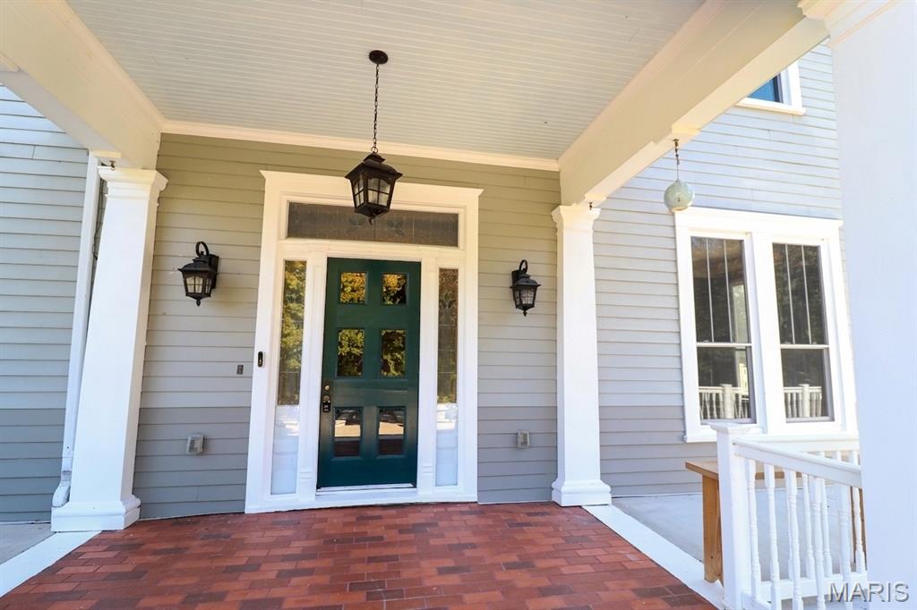 1172 Wolf Lane Property Photo 4