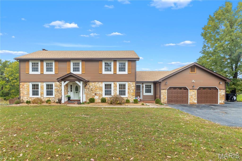 17630 Old Jamestown Road Property Photo 1