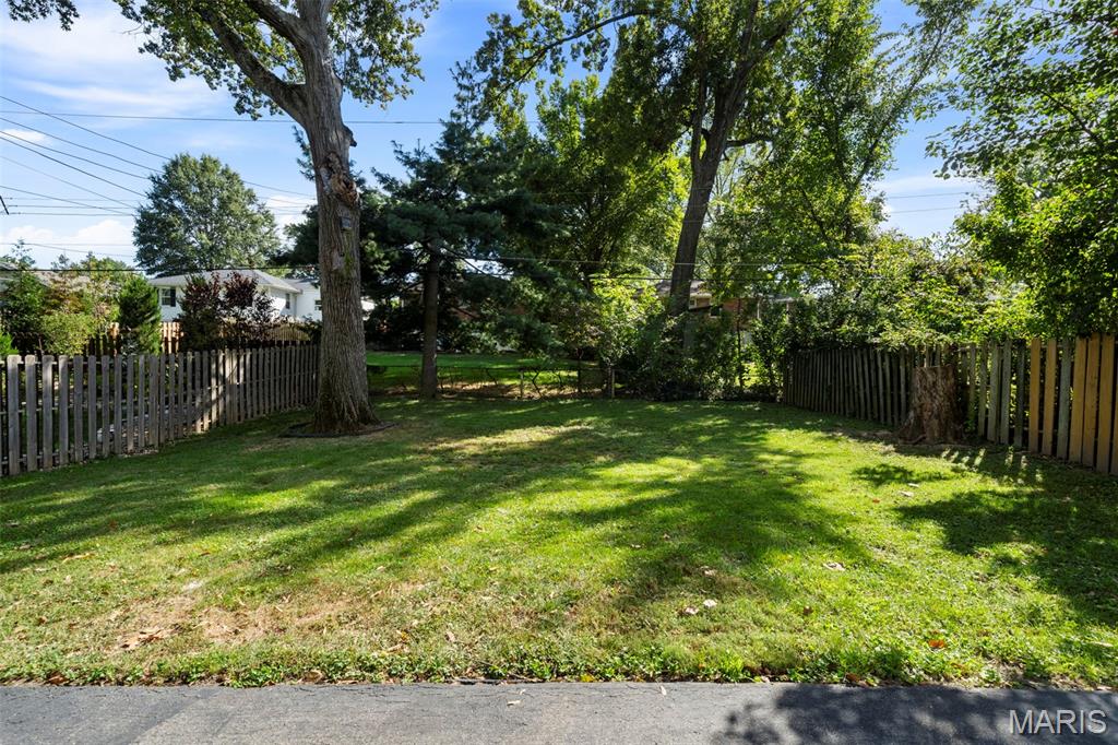 968 Nancy Carol Lane Property Photo 23