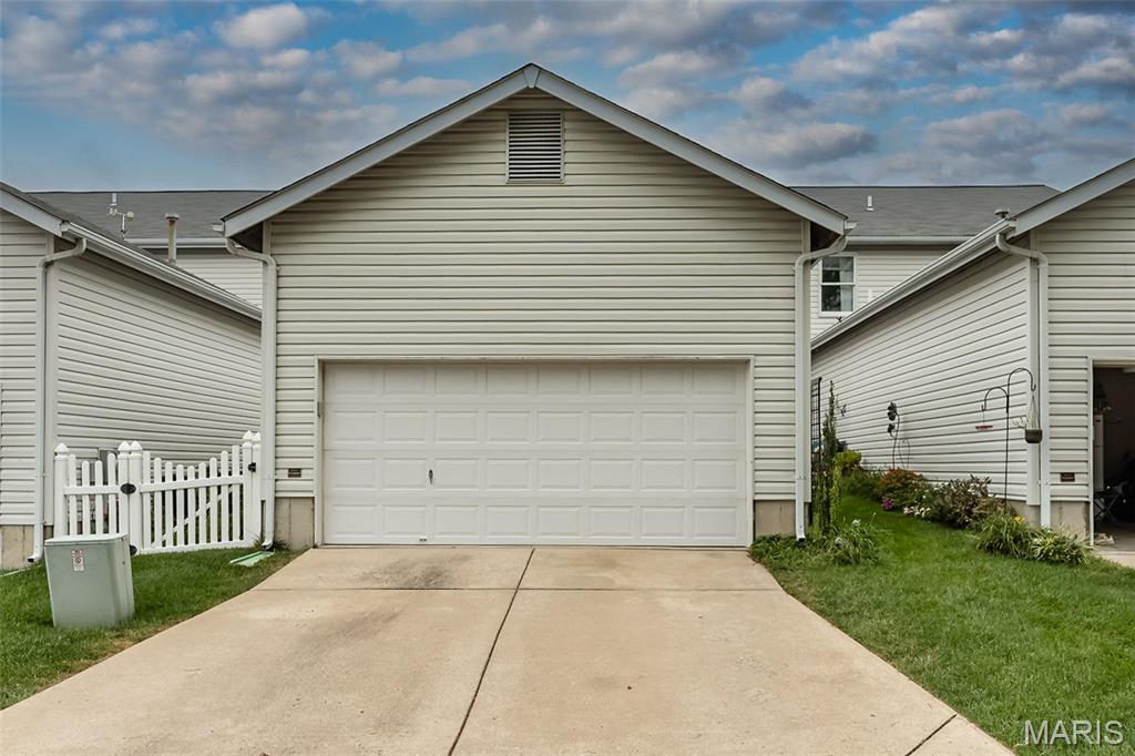 971 Rolling Thunder Drive Property Photo 49