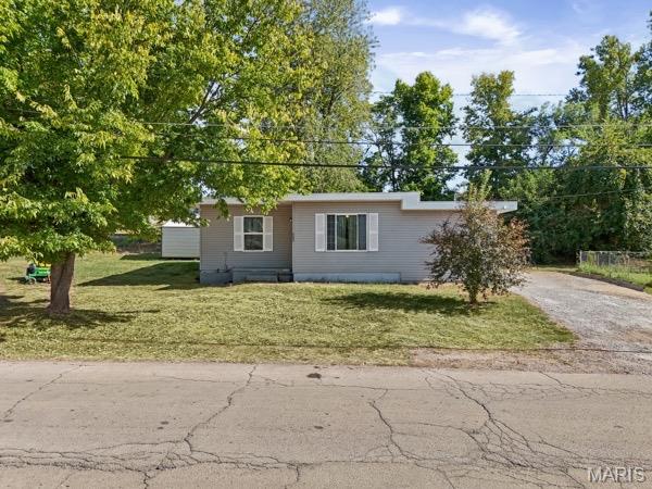 303 Reuter Street Property Photo 1