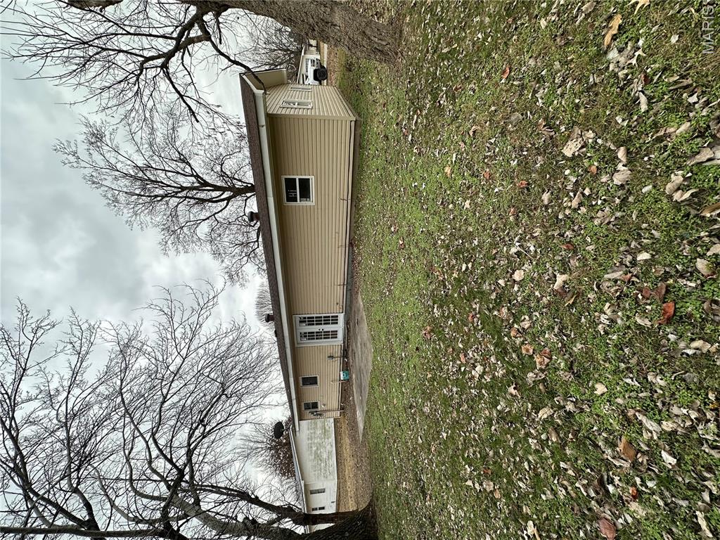 1006 E Almar St Property Photo 3