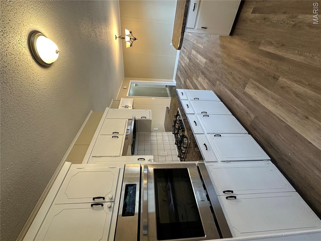 1006 E Almar St Property Photo 6