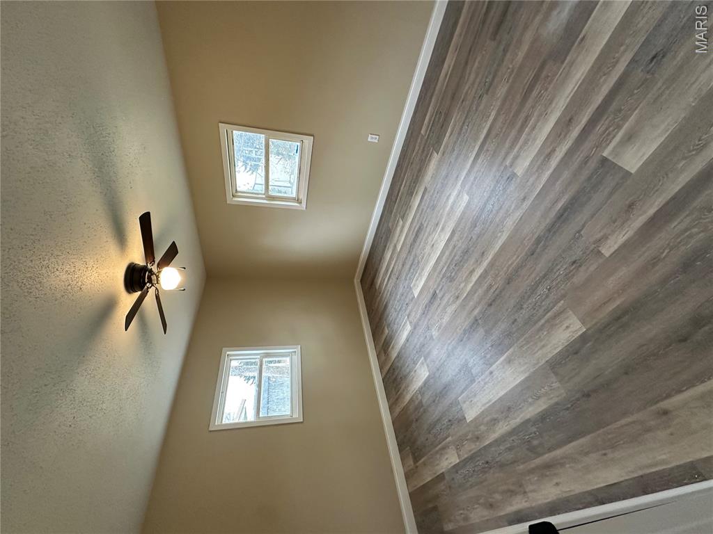 1006 E Almar St Property Photo 13