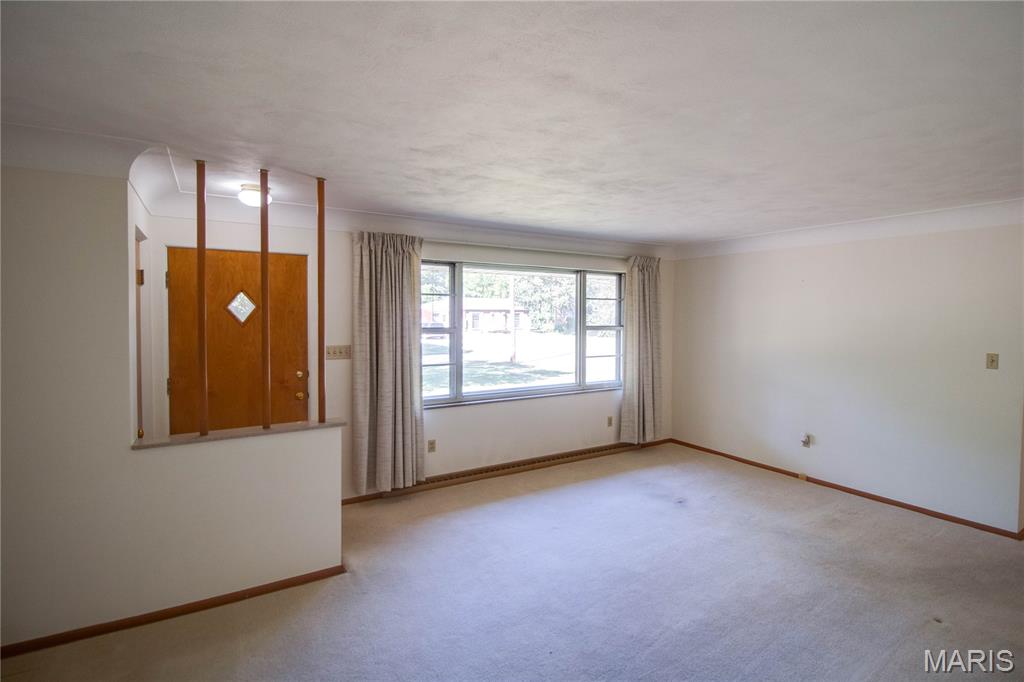 713 Ramona Place Property Photo 8