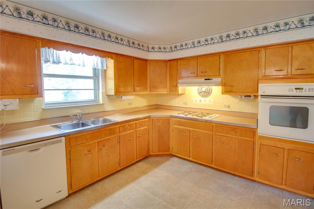 713 Ramona Place Property Photo 11