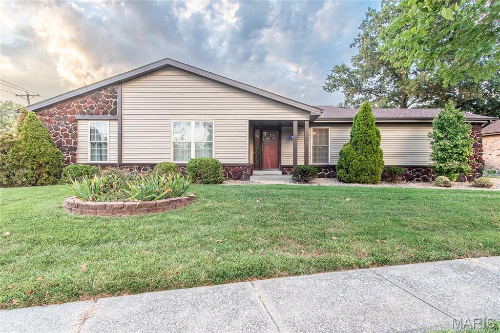 5185 Bryncastle Place Property Photo 1