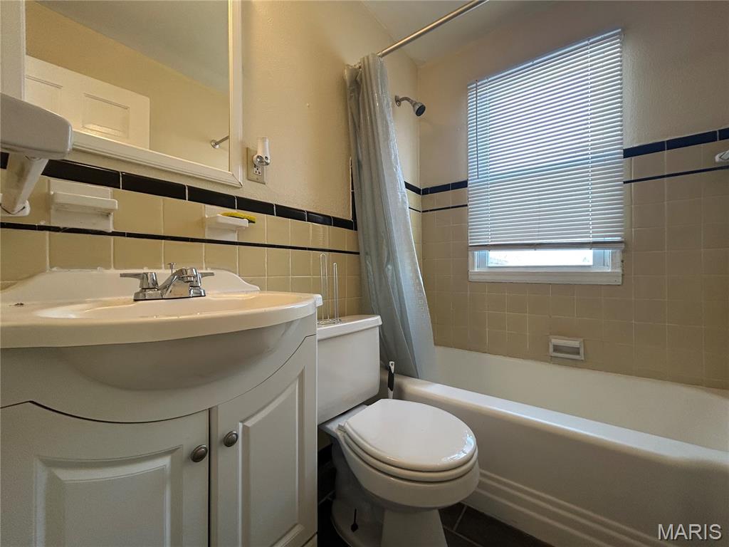 6000 Cascade Drive Property Photo 6