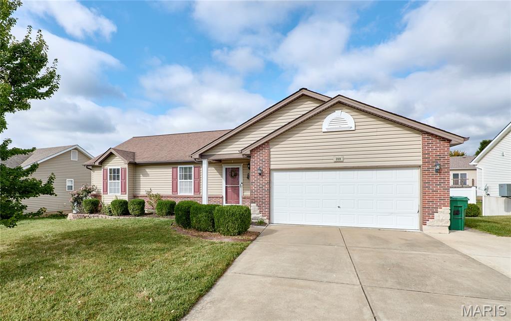 209 Gentle Pine Lane Property Photo 1