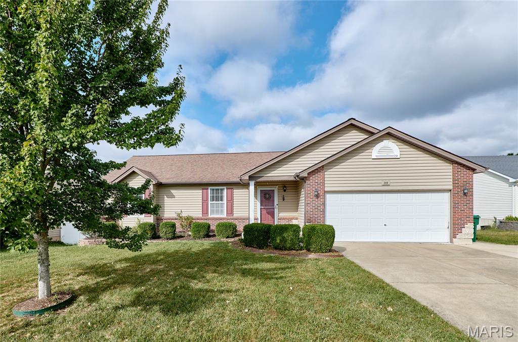 209 Gentle Pine Lane Property Photo 2