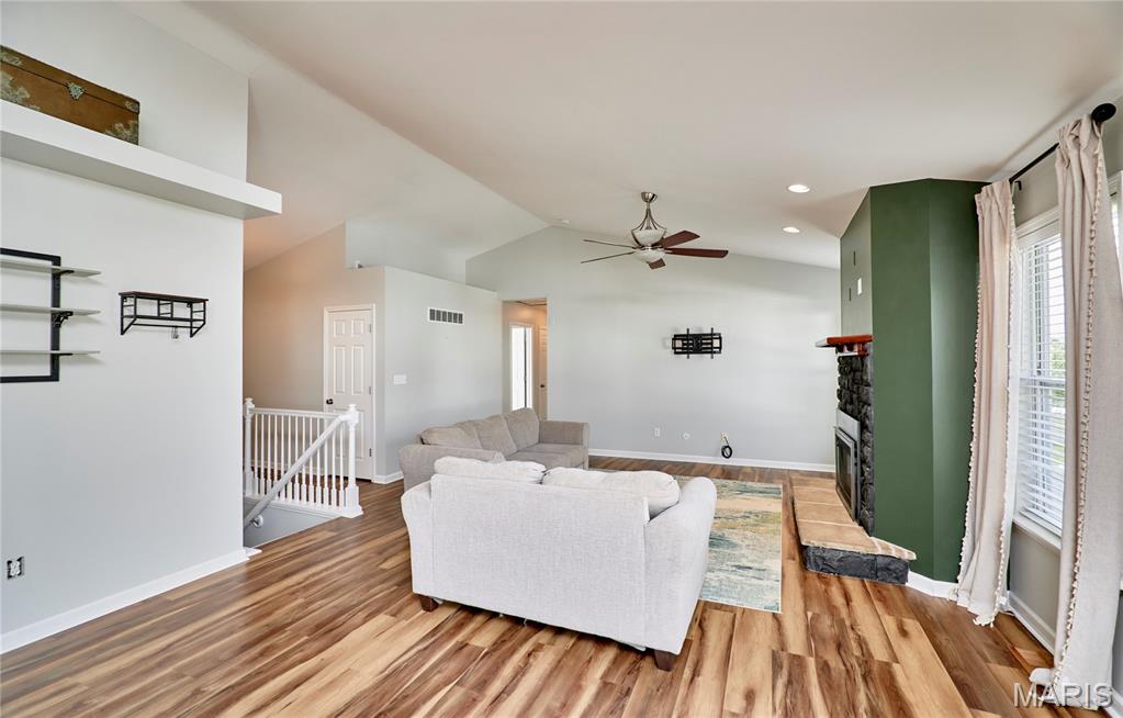 209 Gentle Pine Lane Property Photo 12