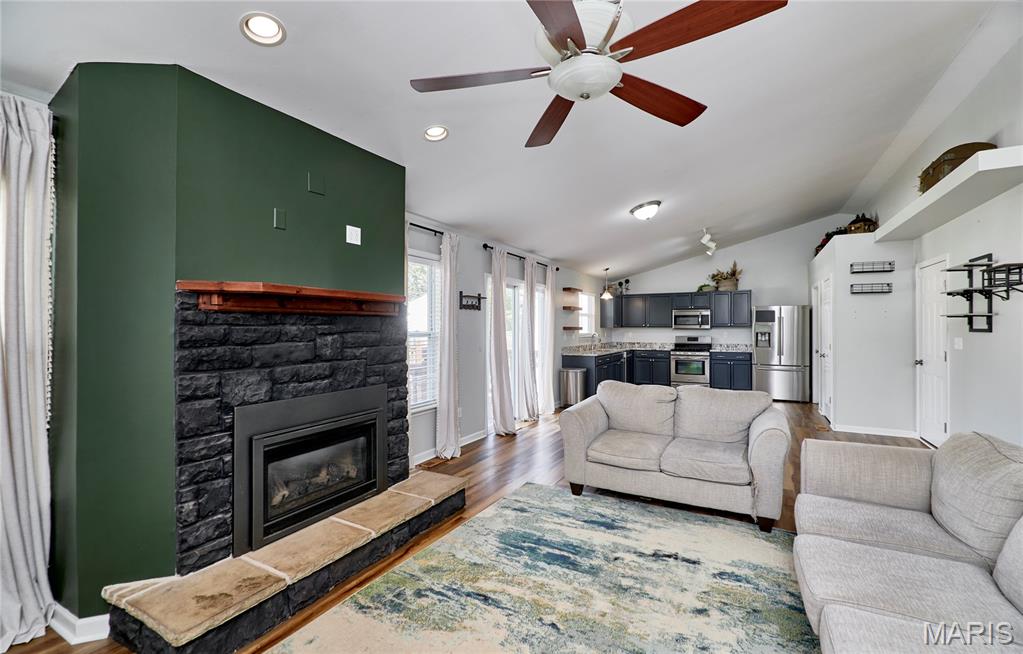 209 Gentle Pine Lane Property Photo 16