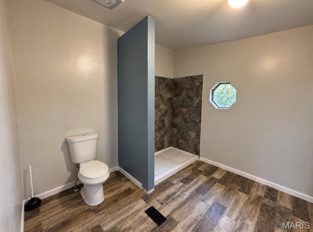 7924 W Forest Hills Drive Property Photo 9