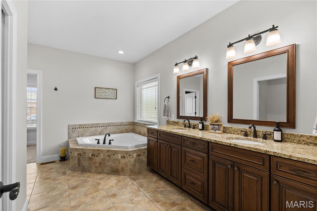 61 Woodcrest Drive Property Photo 26