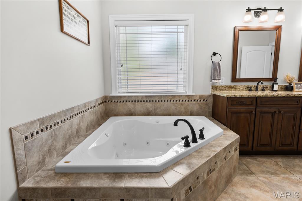 61 Woodcrest Drive Property Photo 27