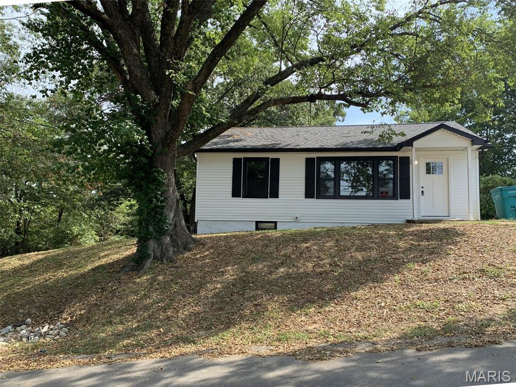 310 Nashville Street Property Photo 1