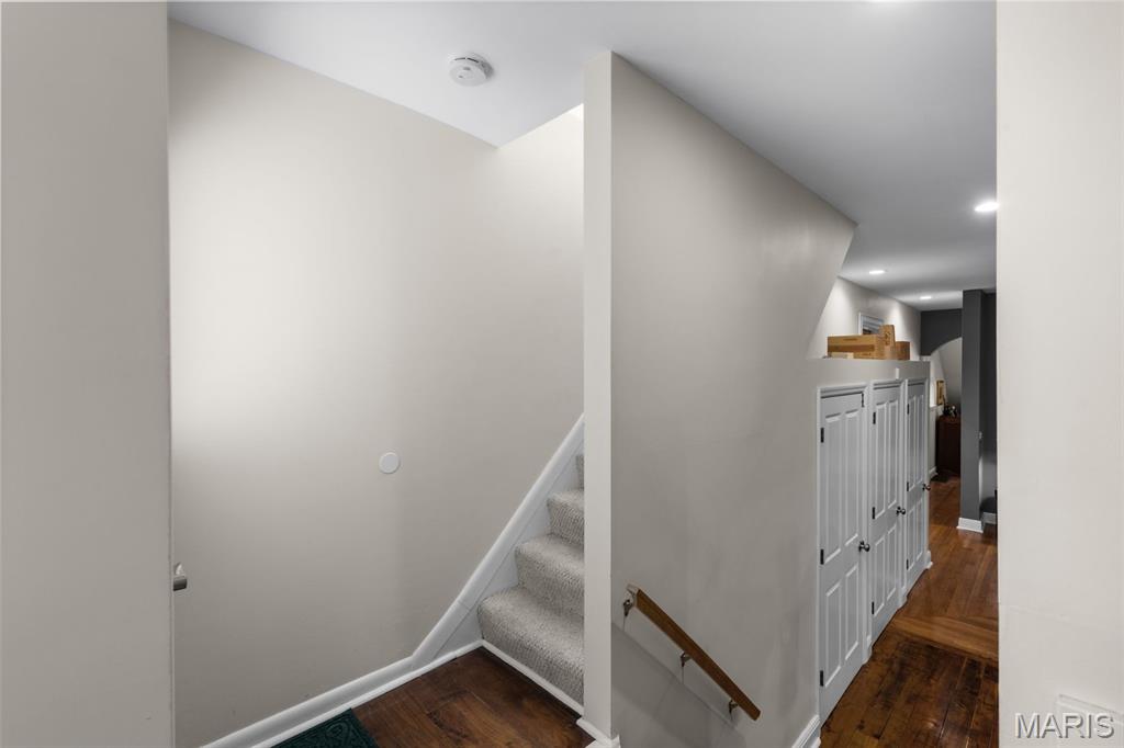 1816 Hickory Street Property Photo 20