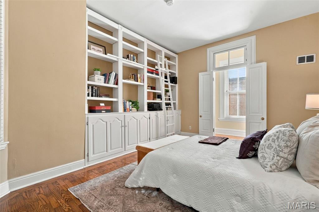 1816 Hickory Street Property Photo 31