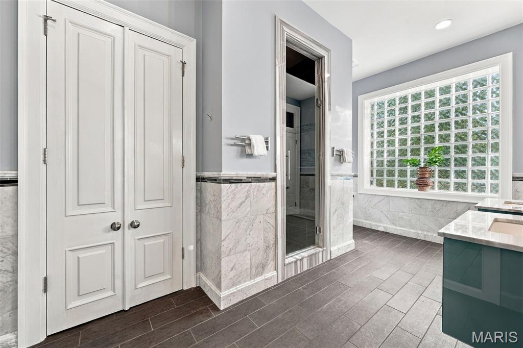 1816 Hickory Street Property Photo 34