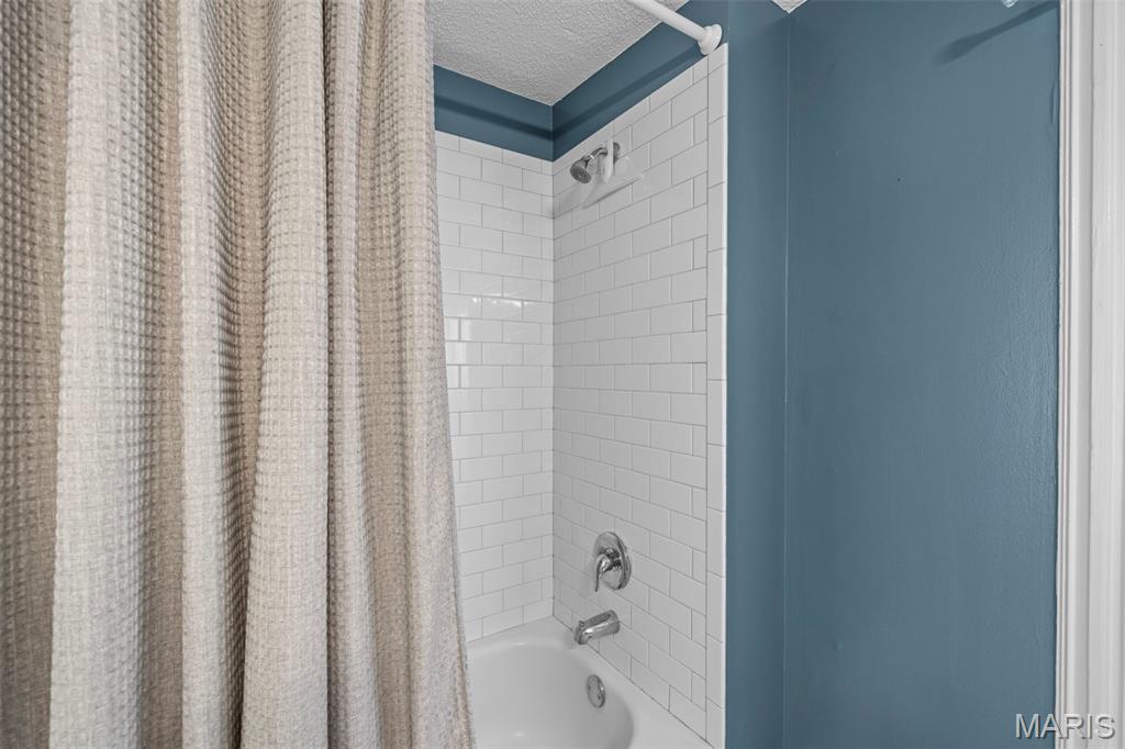 1816 Hickory Street Property Photo 43
