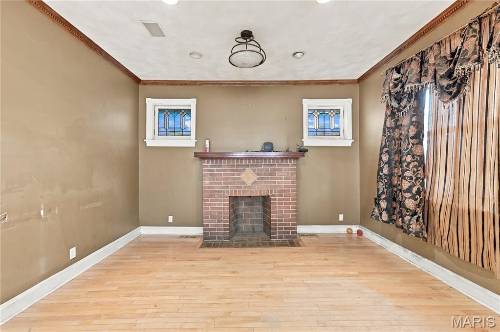 5435 Bates Street Property Photo 4