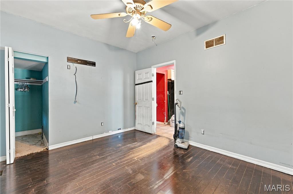 5435 Bates Street Property Photo 9