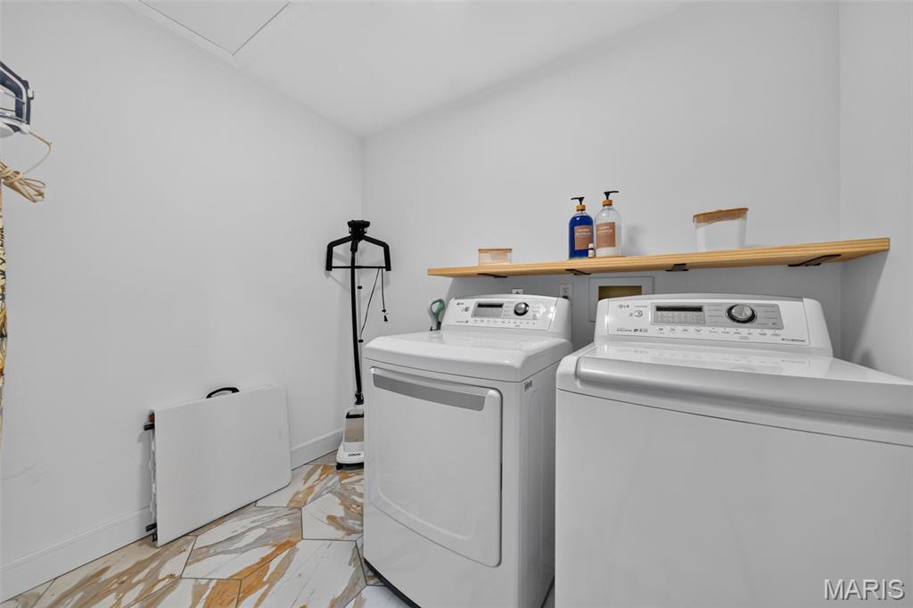 32 Country Lane Court Property Photo 39