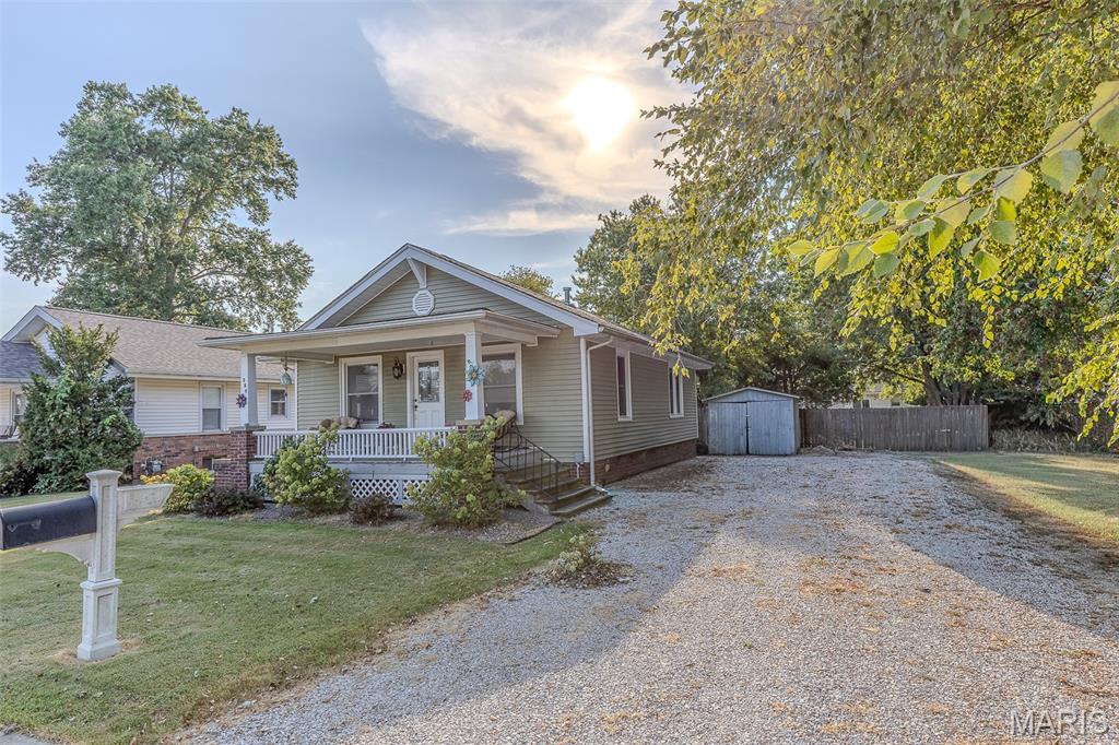 220 Minton Street Property Photo 3