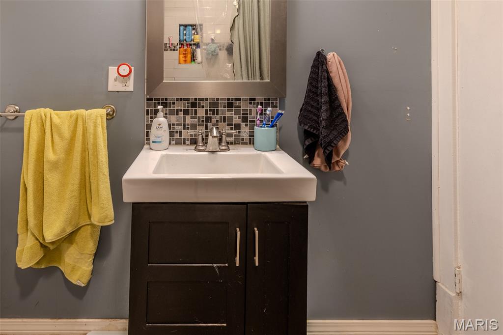 220 Minton Street Property Photo 23
